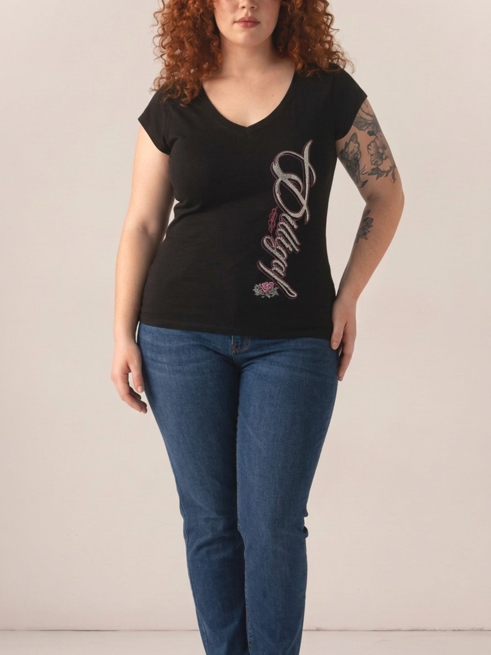 DILLIGAF - Plus V-Neck Black Graphic Tee with Script Detail